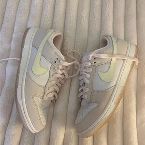 Nike Women's Dunks